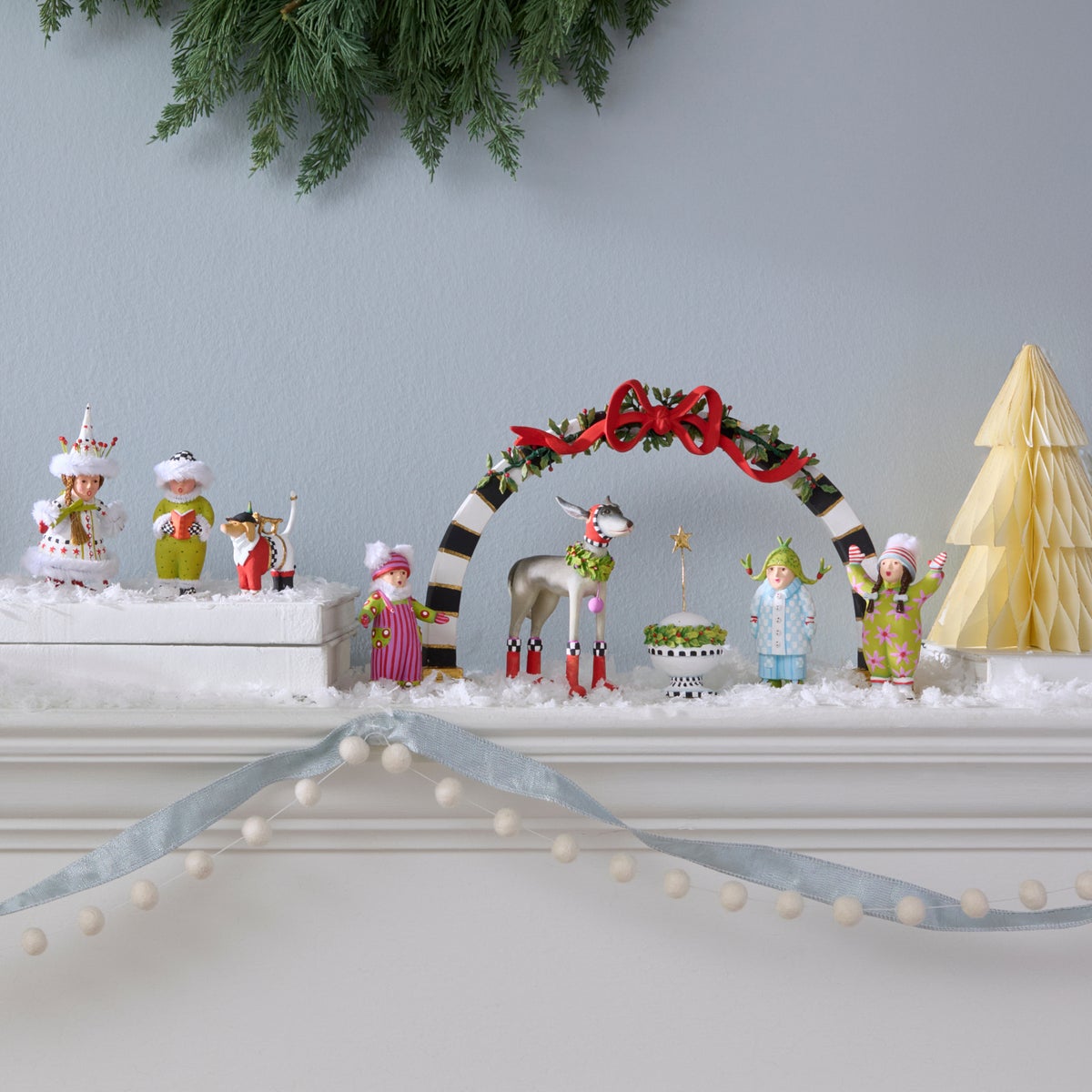 Patience Brewster Carolers 6-Piece Introductory Set - Image 4