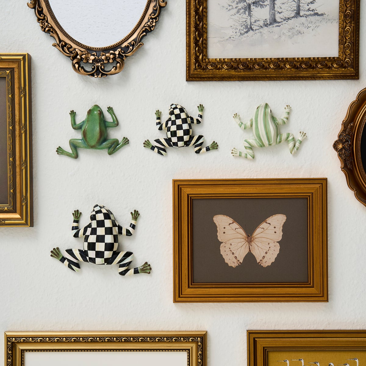 Courtly Check Frog Wall Decor - Image 2