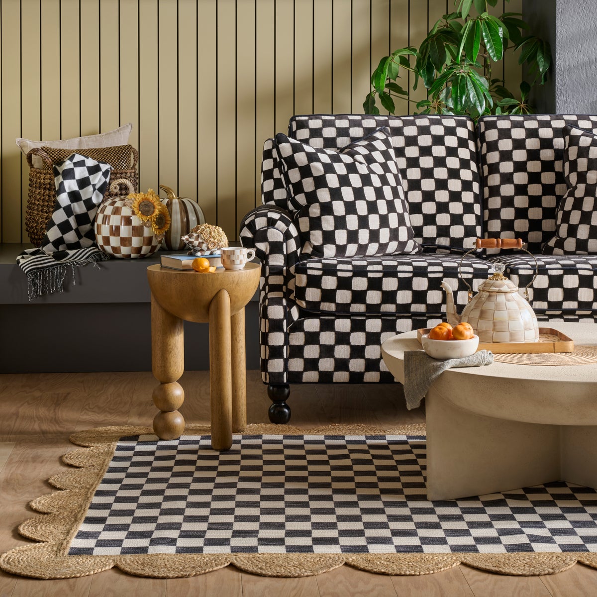 Black Check with Jute Scallops 2'6" x 7'11" Runner - Image 2