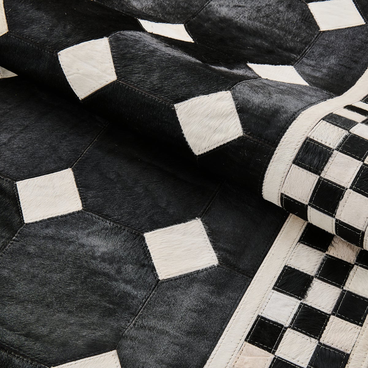 Black Tile Hair on Hide 5' x 8' Rug - Image 3