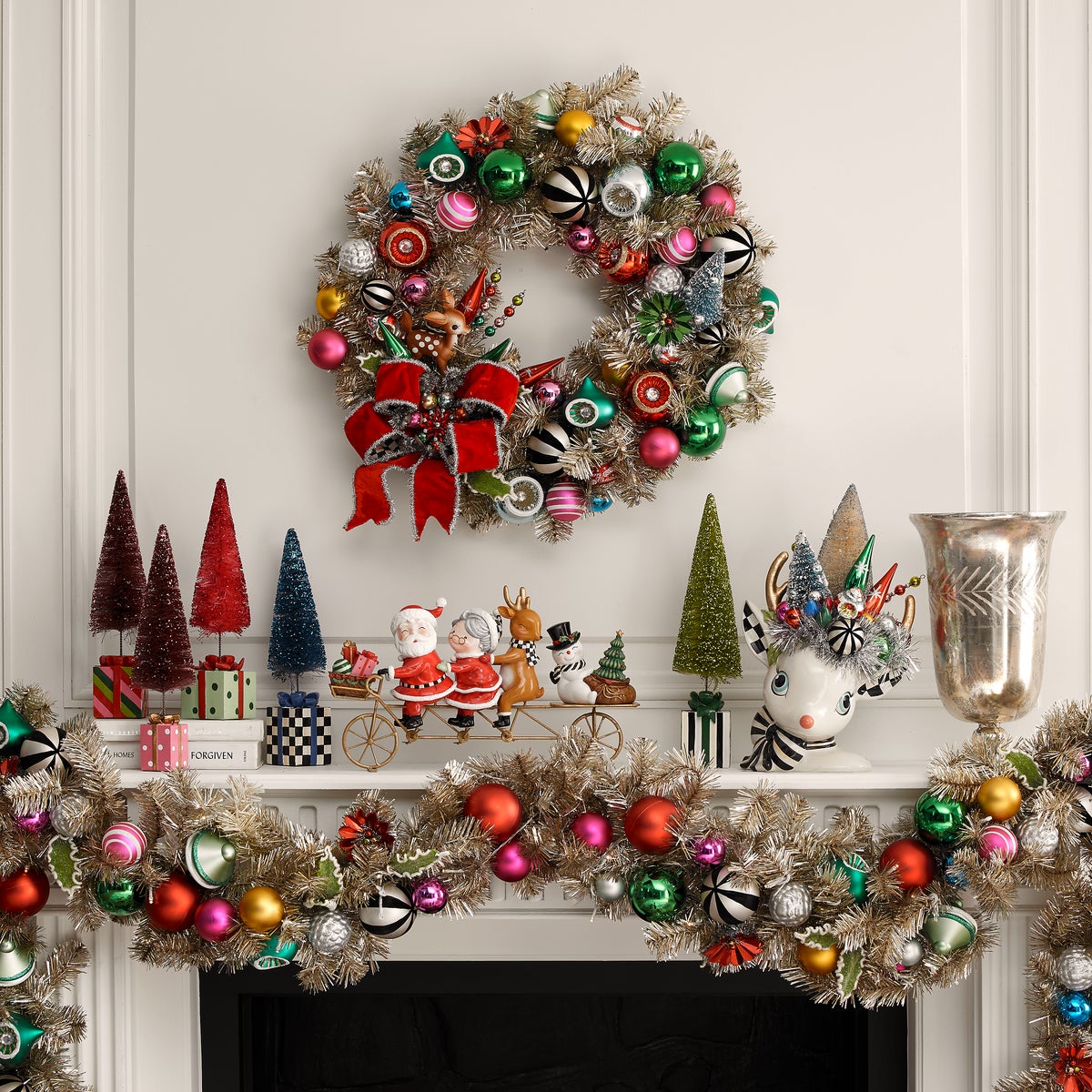 Granny Kitsch Santa and Company - Image 2