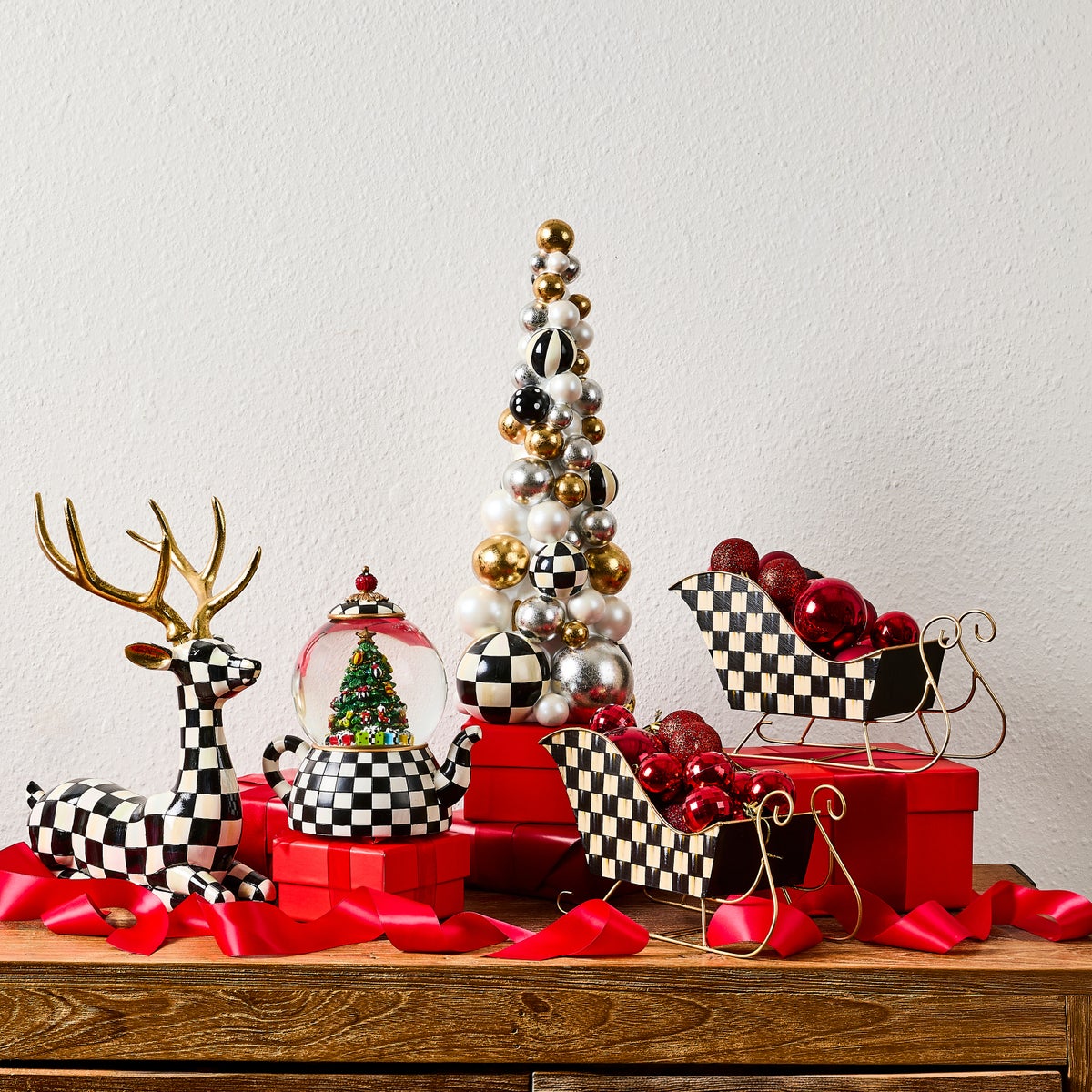 Glam Up Bauble Tree - Image 3