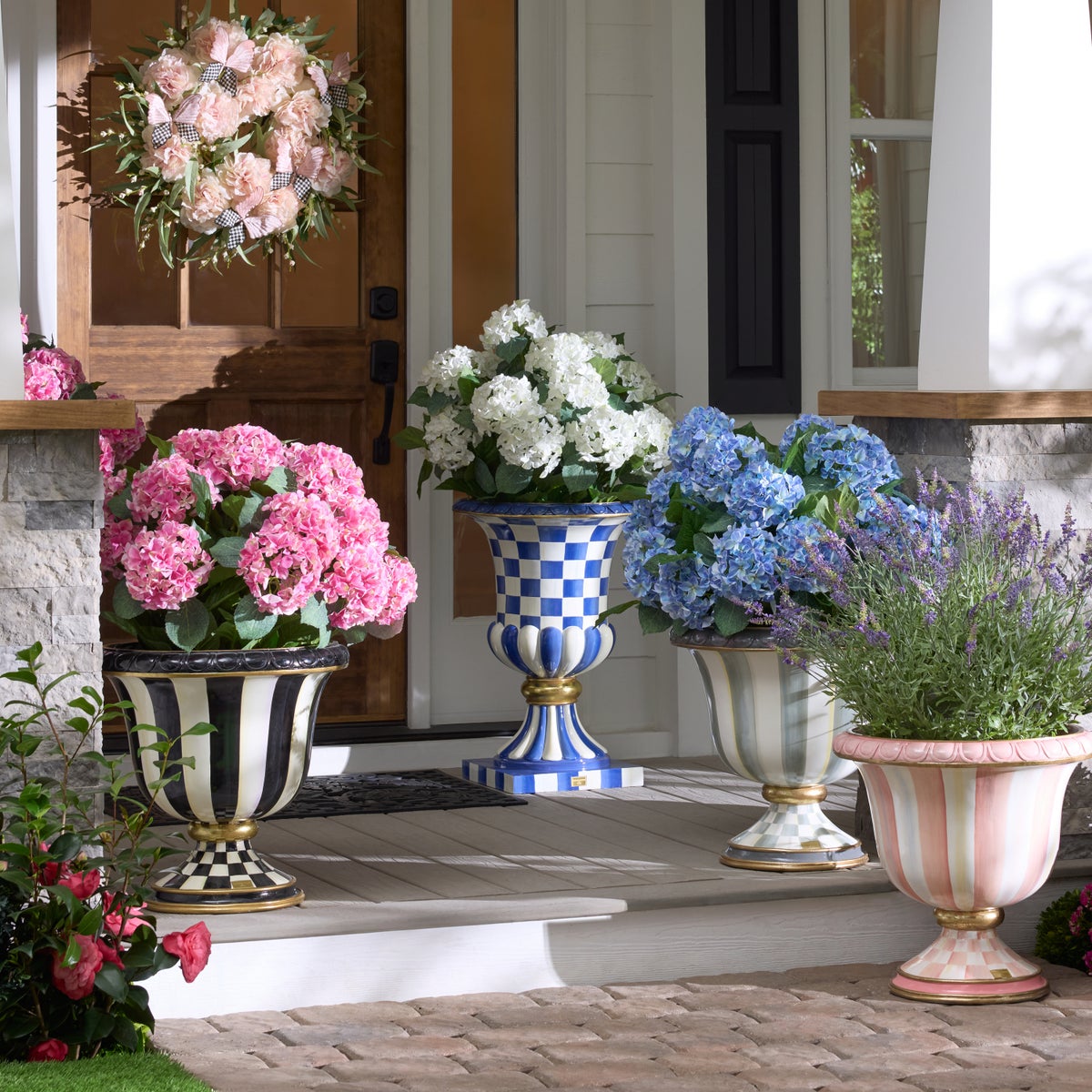 Royal Check Pedestal Urn - Image 5