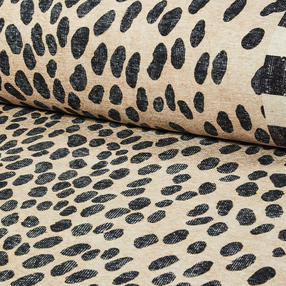 Snow Leopard 6' Octagon Washable Rug - Image 2