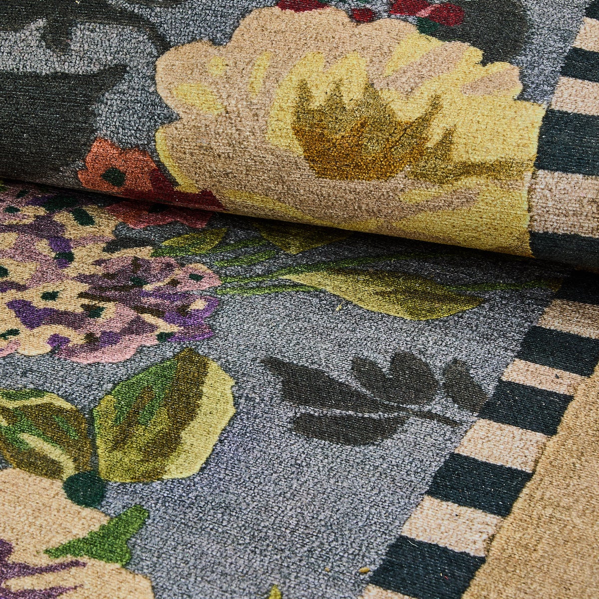 Tudor Rose 2'6" x 10' Washable Runner - Image 2