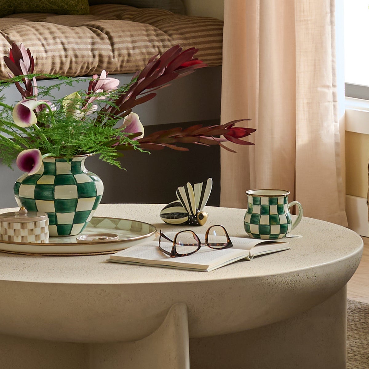 Courtly Check Bee Decor - Image 2
