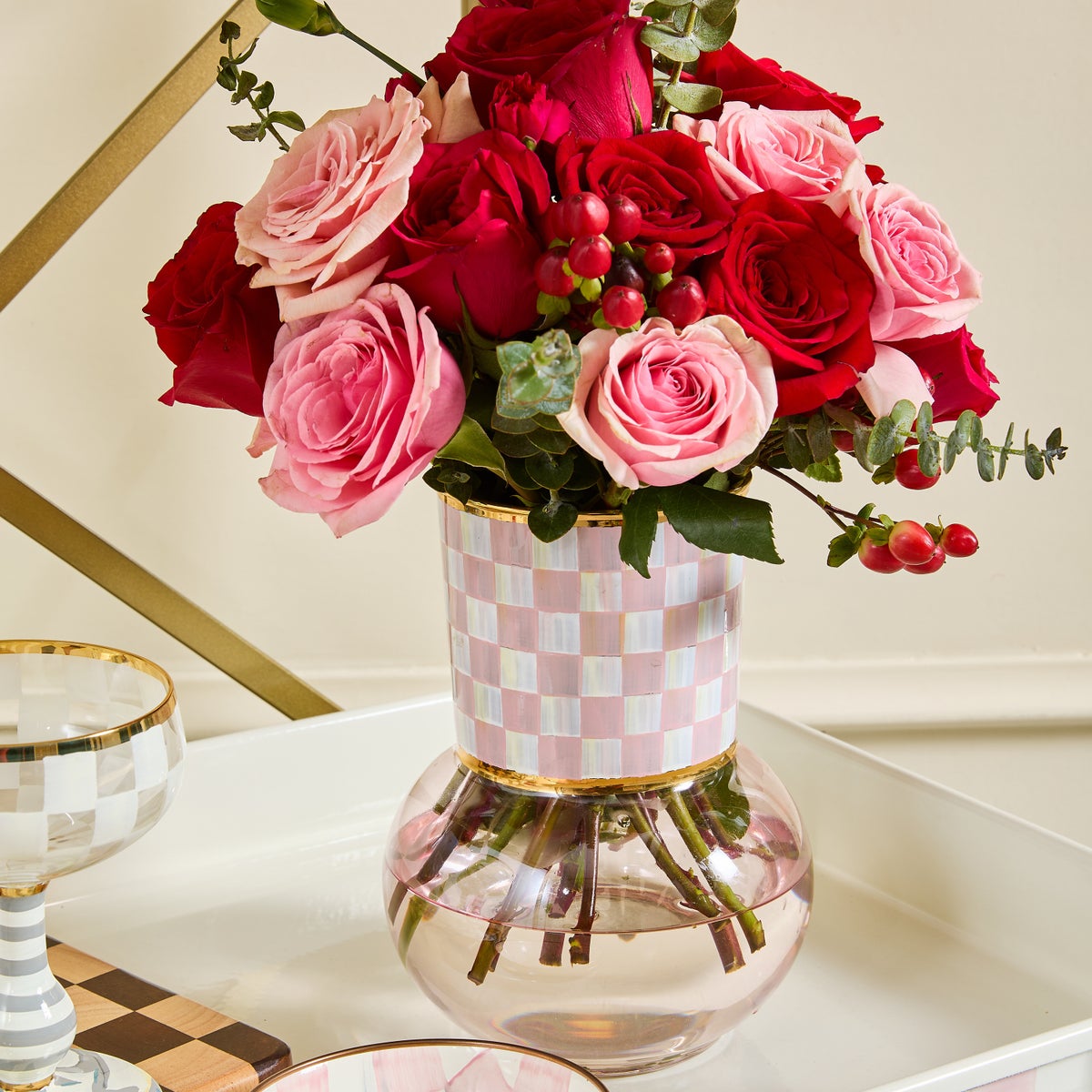 Rosy Check Glass Vase - Image 4
