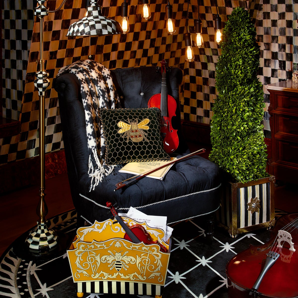 Courtly Farmhouse Floor Lamp - Image 3