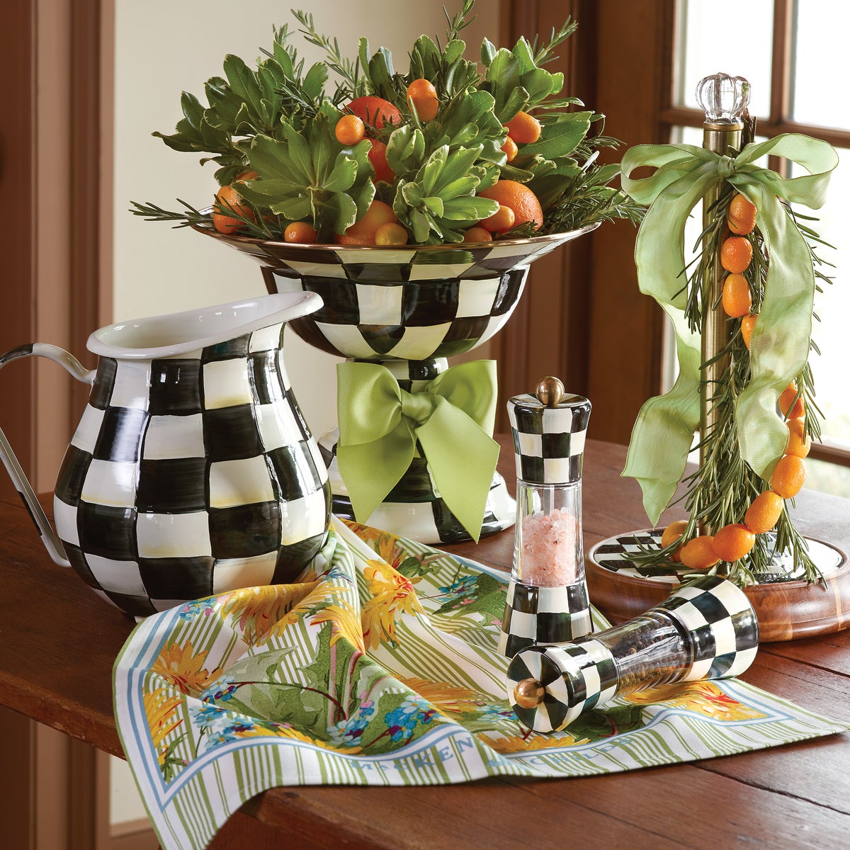 Courtly Check Pitcher - Image 3