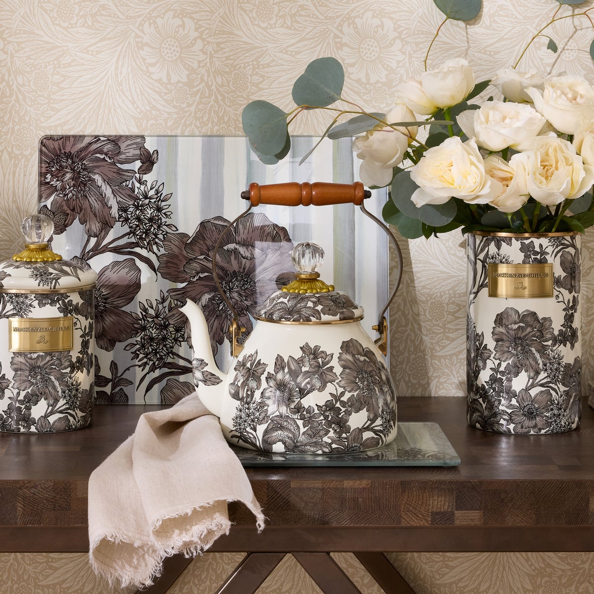 Sterling English Garden 2 Quart Tea Kettle - Image 4