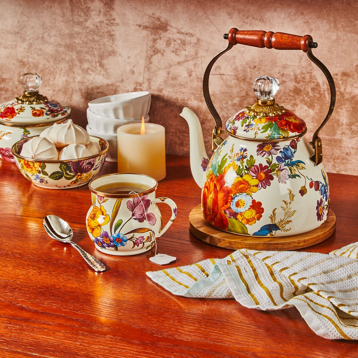 White Flower Market 2 Quart Tea Kettle - Image 6