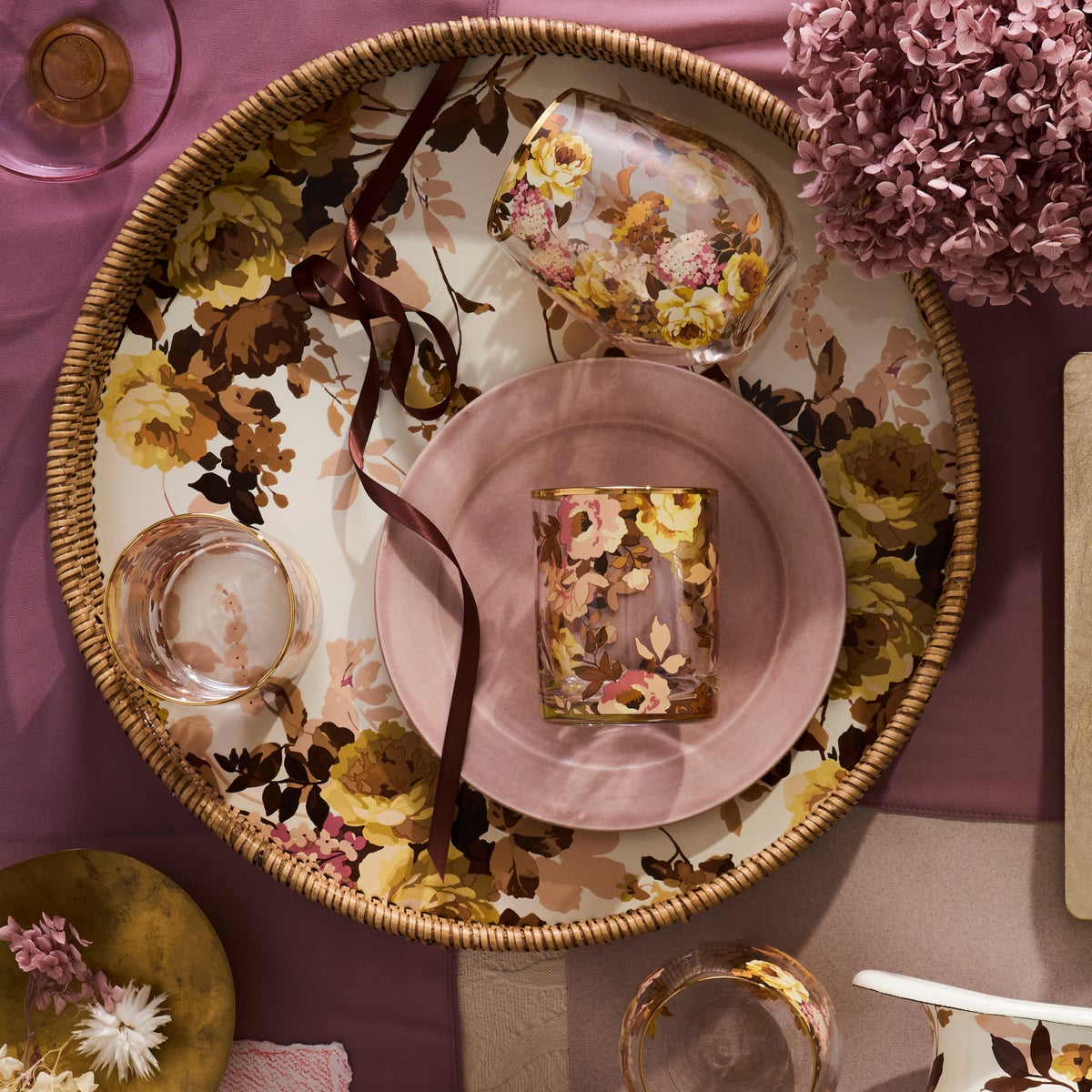 Wild Rose White Enamel & Rattan Round Serving Tray - Image 4