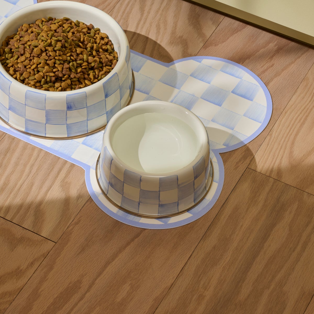 Sky Check Medium Pet Dish - Image 4